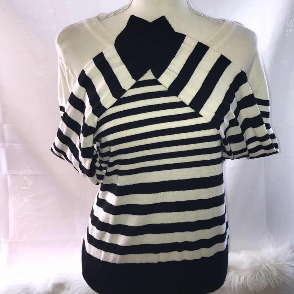 Black and White Worthington top